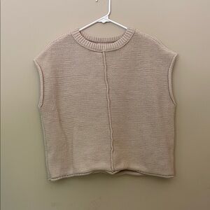 Universal Thread Tan Crew Neck Sweater